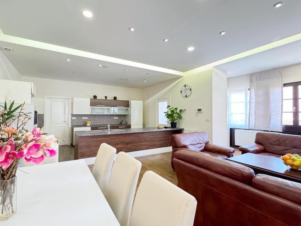 Plaza Apartments Zagreb Ngoại thất bức ảnh